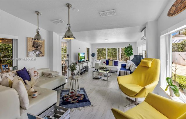 4371 SW 13th Ter, Miami, FL 33134