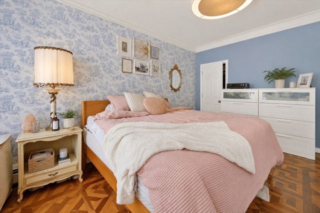 17 Dent St 1, Boston, MA 02132