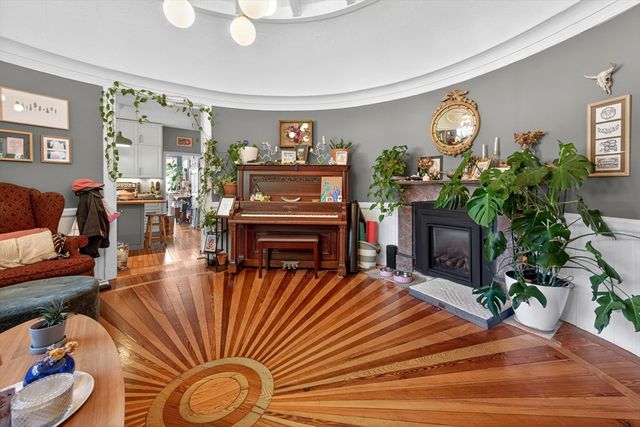 17 Dent St 1, Boston, MA 02132