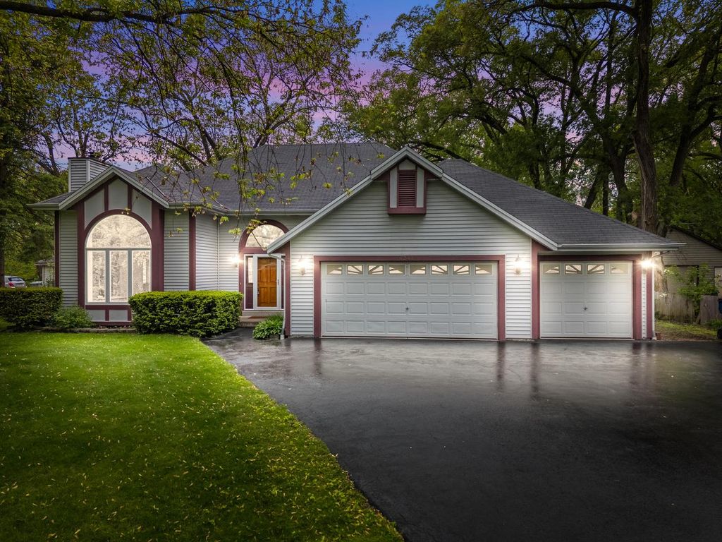 6241 N 118th STREET, Milwaukee, WI 53225
