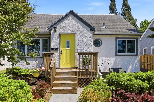 318 13th Avenue N, South Saint Paul, MN 55075