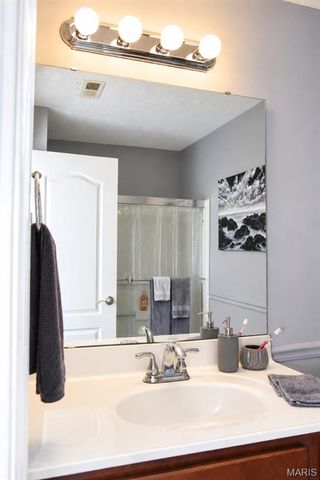 1268 Shirley Ridge Drive D, St Charles, MO 63304