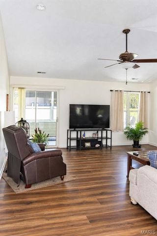 1268 Shirley Ridge Drive D, St Charles, MO 63304