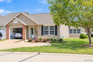1268 Shirley Ridge Drive D, St Charles, MO 63304