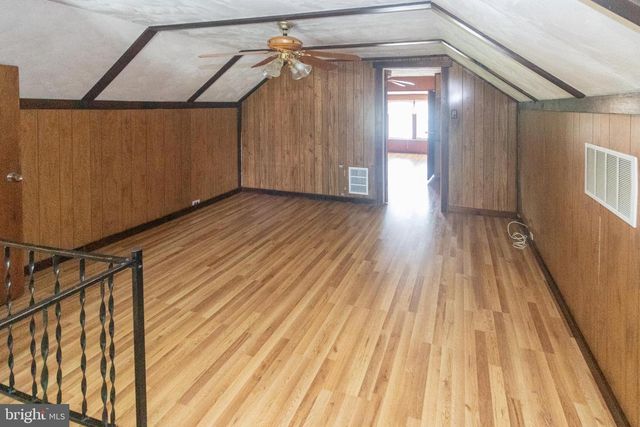 338 E EVERGREEN AVENUE, Oaklyn, NJ 08107