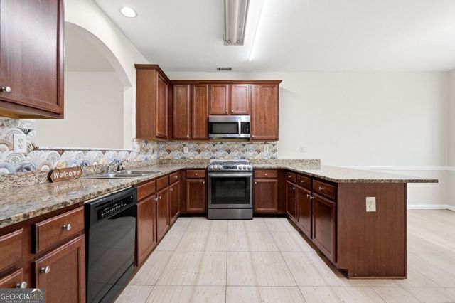 6199 Thorncrest Drive, Tucker, GA 30084