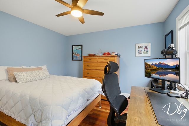 2225 N Old Pond Court, Round Lake Beach, IL 60073