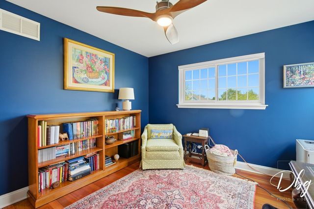 2225 N Old Pond Court, Round Lake Beach, IL 60073