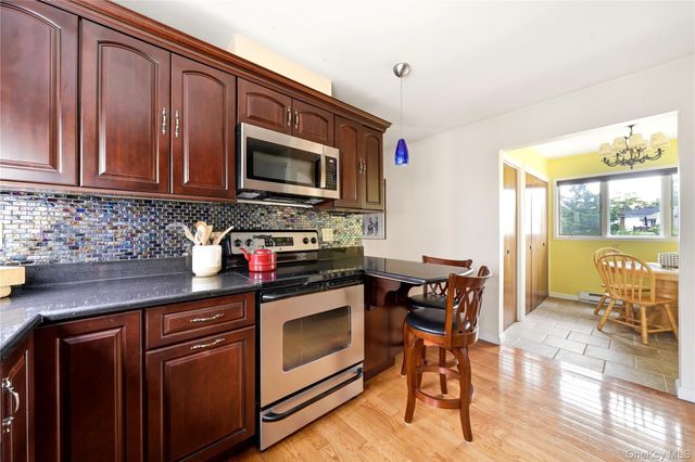 88 Central Avenue, Amityville, NY 11701