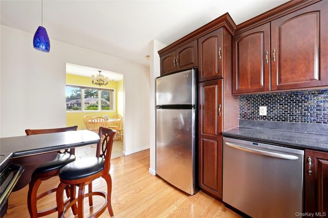 88 Central Avenue, Amityville, NY 11701