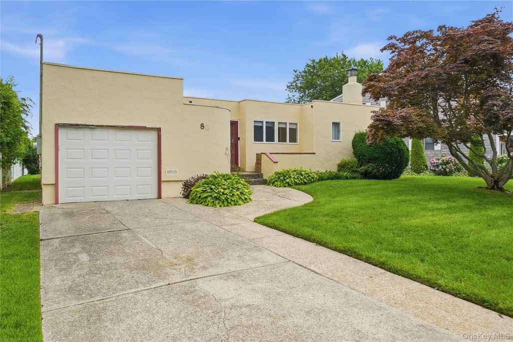 88 Central Avenue, Amityville, NY 11701