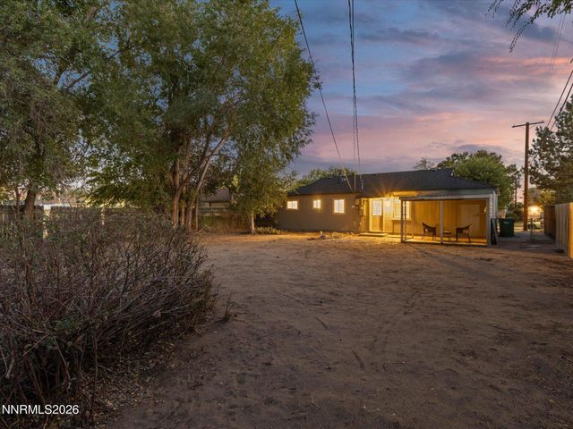 22 E H Street, Sparks, NV 89431