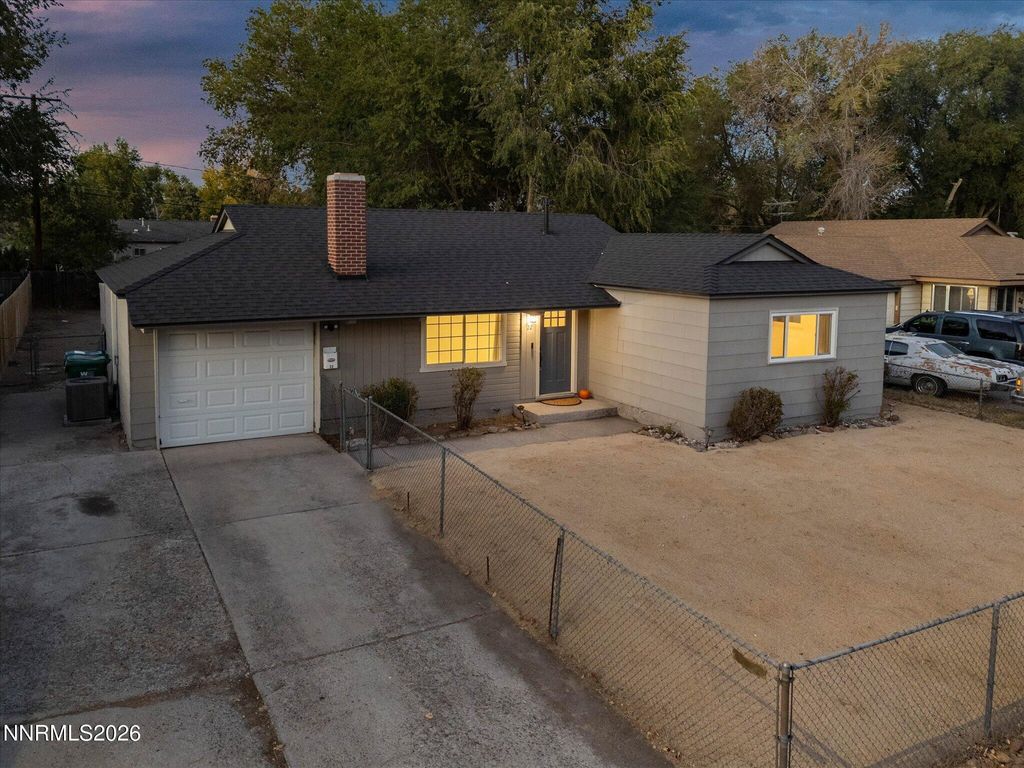 22 E H Street, Sparks, NV 89431
