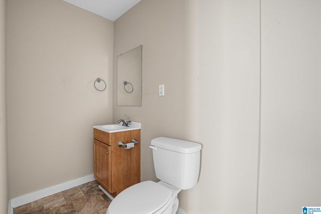 914 CHARLES CIRCLE, Birmingham, AL 35215