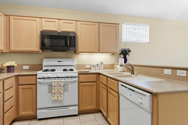 5617 Red Willow Ln, Roseville, CA 95747