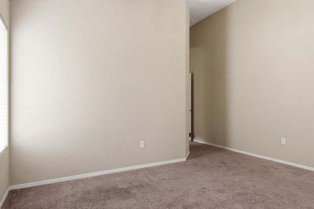 5617 Red Willow Ln, Roseville, CA 95747