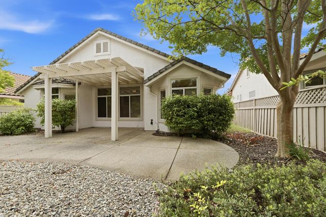 5617 Red Willow Ln, Roseville, CA 95747