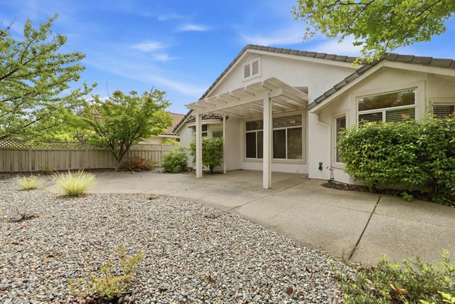 5617 Red Willow Ln, Roseville, CA 95747
