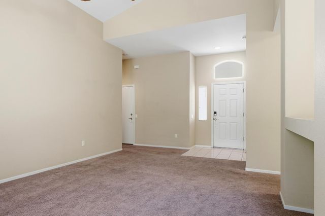 5617 Red Willow Ln, Roseville, CA 95747