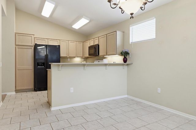 5617 Red Willow Ln, Roseville, CA 95747