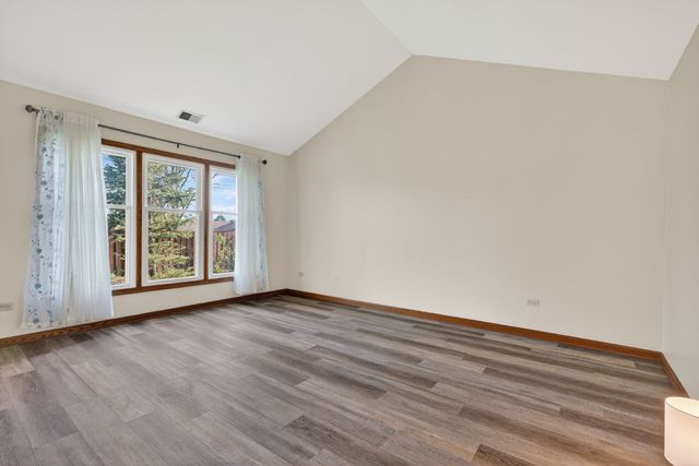 3431 Lake Side Circle, Joliet, IL 60431