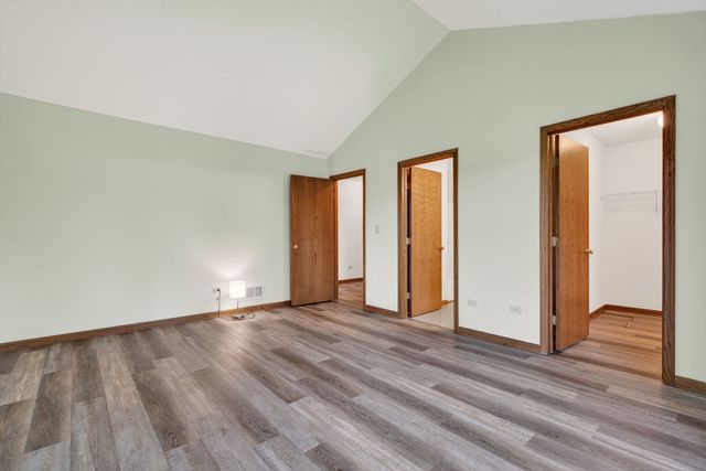 3431 Lake Side Circle, Joliet, IL 60431