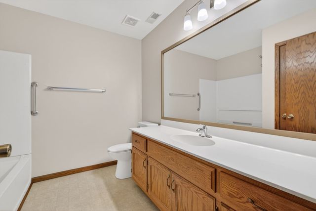 3431 Lake Side Circle, Joliet, IL 60431