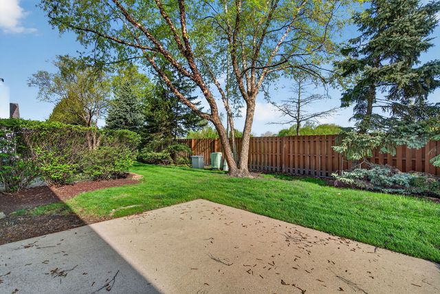 3431 Lake Side Circle, Joliet, IL 60431