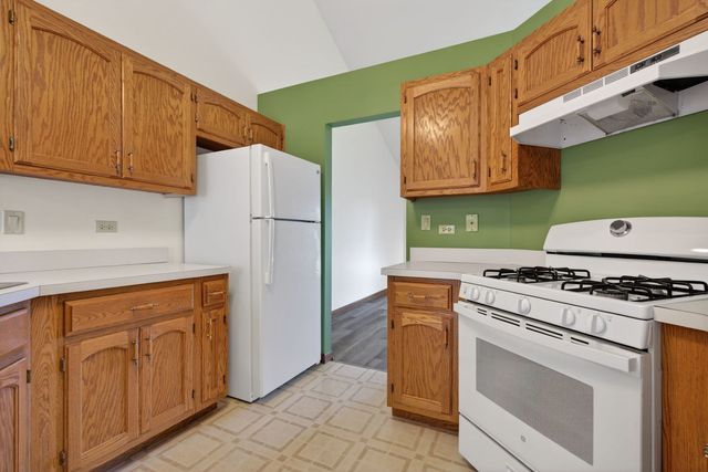 3431 Lake Side Circle, Joliet, IL 60431