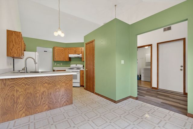 3431 Lake Side Circle, Joliet, IL 60431