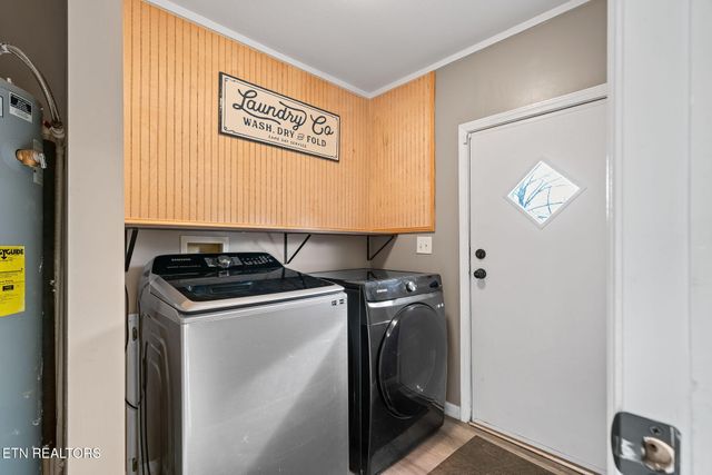 219 N Lowe Rd, Crossville, TN 38571