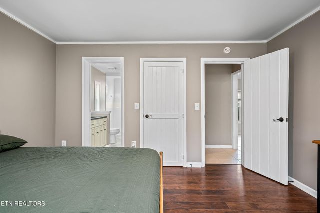 219 N Lowe Rd, Crossville, TN 38571