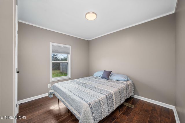 219 N Lowe Rd, Crossville, TN 38571