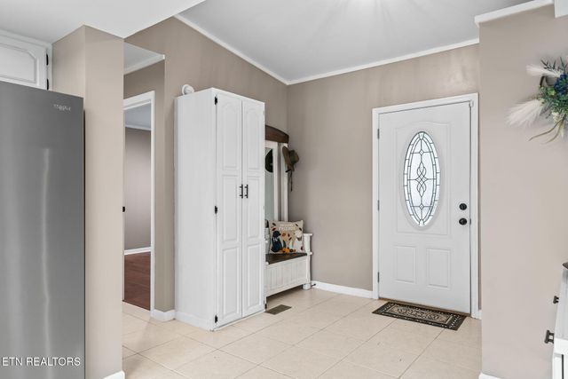 219 N Lowe Rd, Crossville, TN 38571