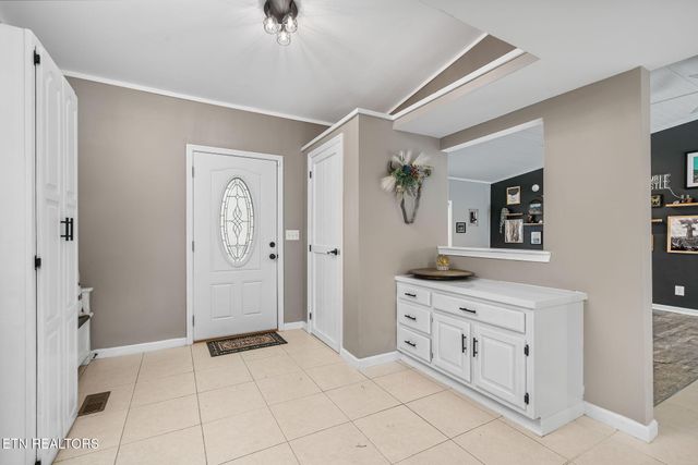 219 N Lowe Rd, Crossville, TN 38571