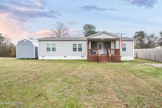 219 N Lowe Rd, Crossville, TN 38571
