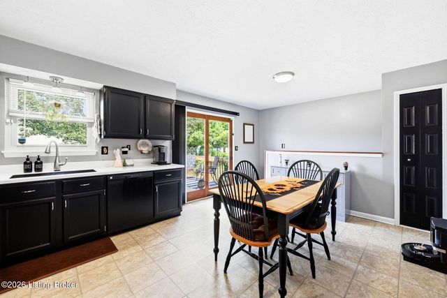 10201 Bayport Rd, Jeffersontown, KY 40299