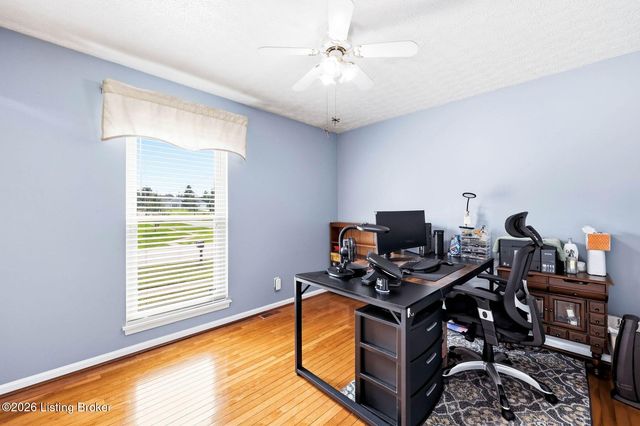 10201 Bayport Rd, Jeffersontown, KY 40299