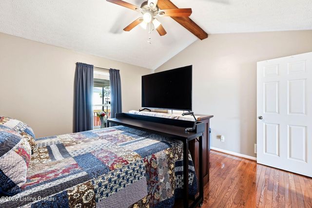 10201 Bayport Rd, Jeffersontown, KY 40299