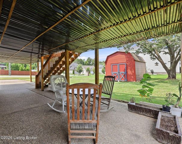 10201 Bayport Rd, Jeffersontown, KY 40299
