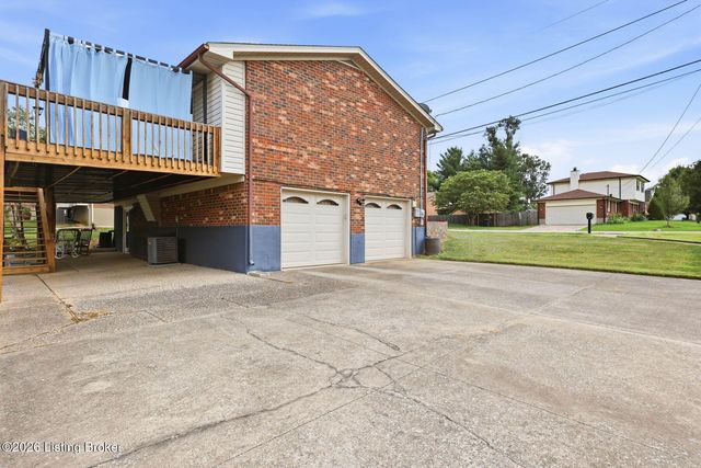 10201 Bayport Rd, Jeffersontown, KY 40299