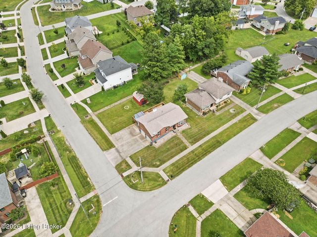 10201 Bayport Rd, Jeffersontown, KY 40299