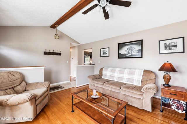 10201 Bayport Rd, Jeffersontown, KY 40299