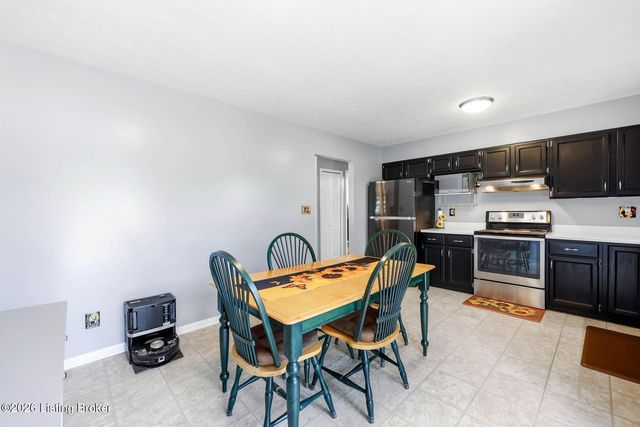 10201 Bayport Rd, Jeffersontown, KY 40299