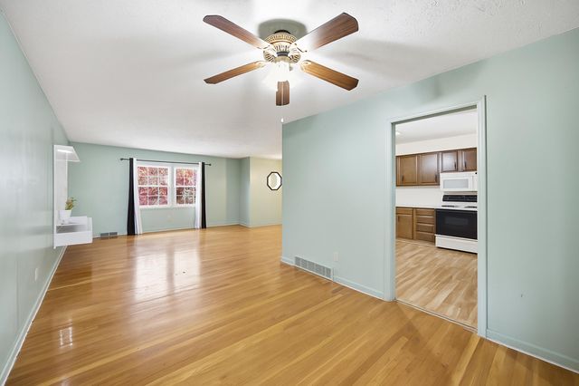 2869 Ark Royal Way, Lexington, KY 40503