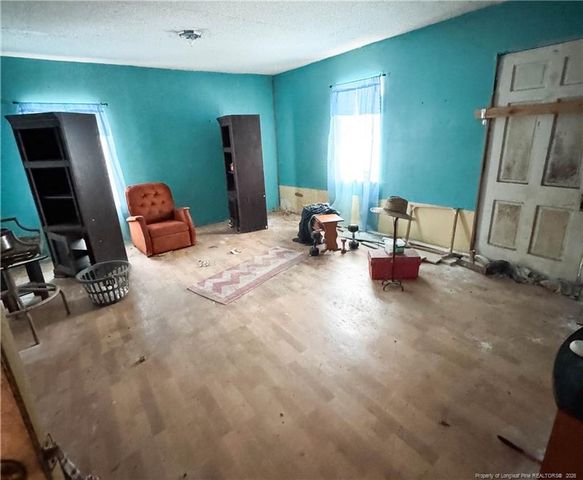 5866 Us Highway 301 S, Rowland, NC 28383