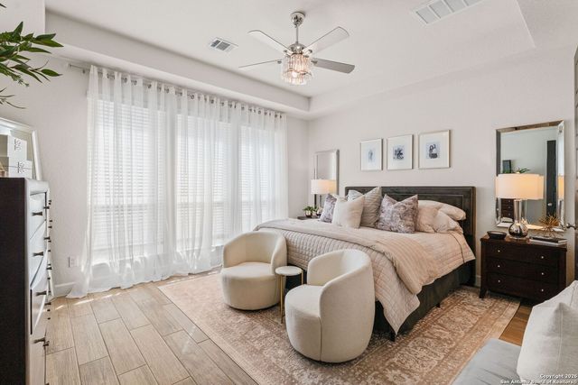 303 Navarro, Boerne, TX 78006