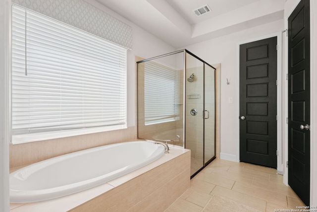 303 Navarro, Boerne, TX 78006