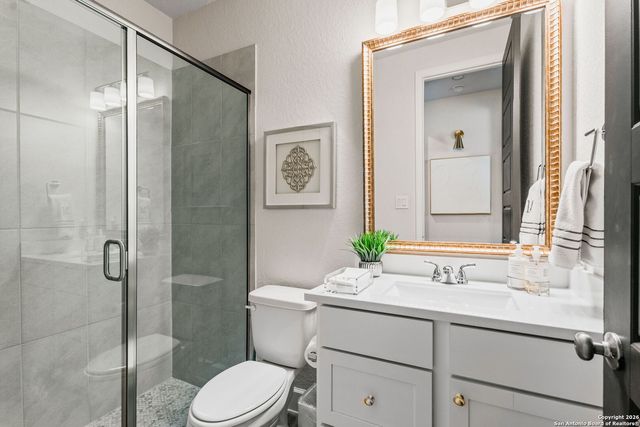 303 Navarro, Boerne, TX 78006