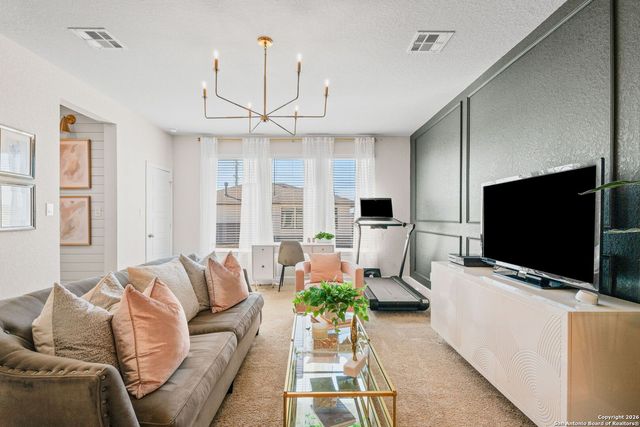 303 Navarro, Boerne, TX 78006